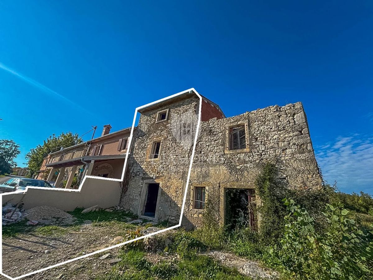 Istria, zona di Buie - casa a schiera con vista panoramica!