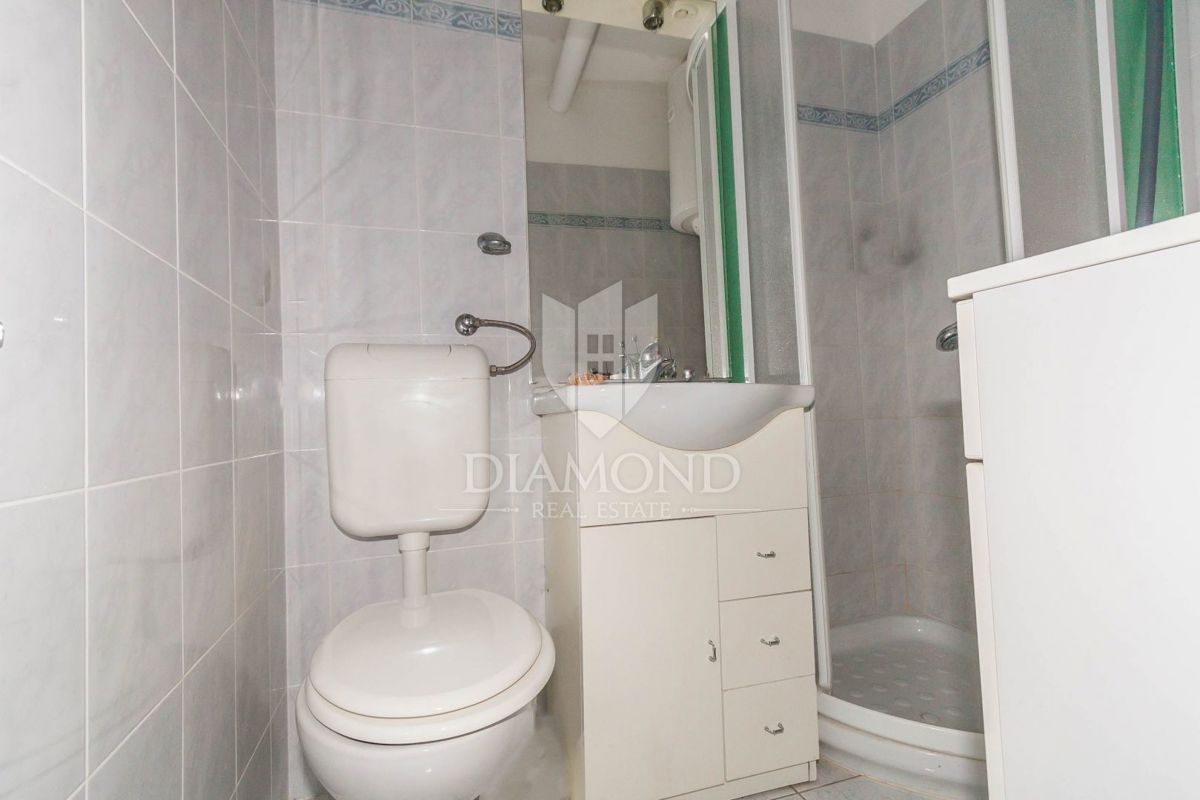 Cittanova, dintorni! Appartamento a soli 200 m dal mare!