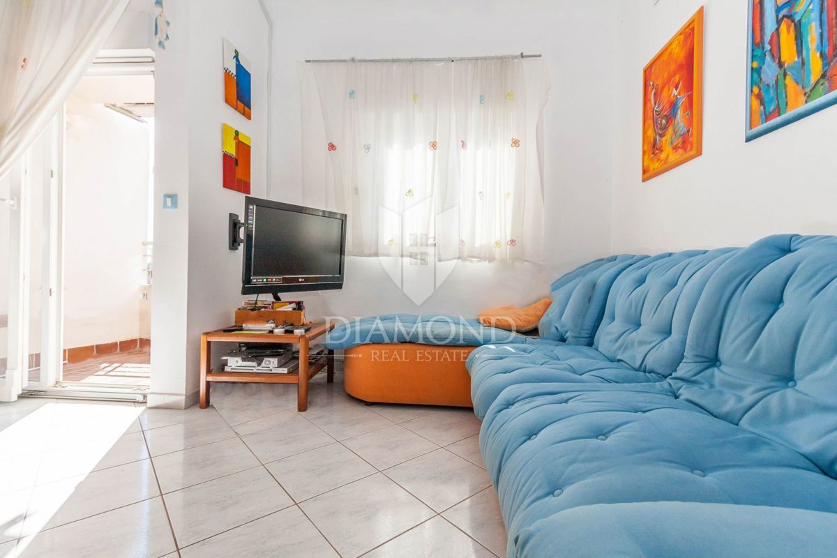 Cittanova, dintorni! Appartamento a soli 200 m dal mare!