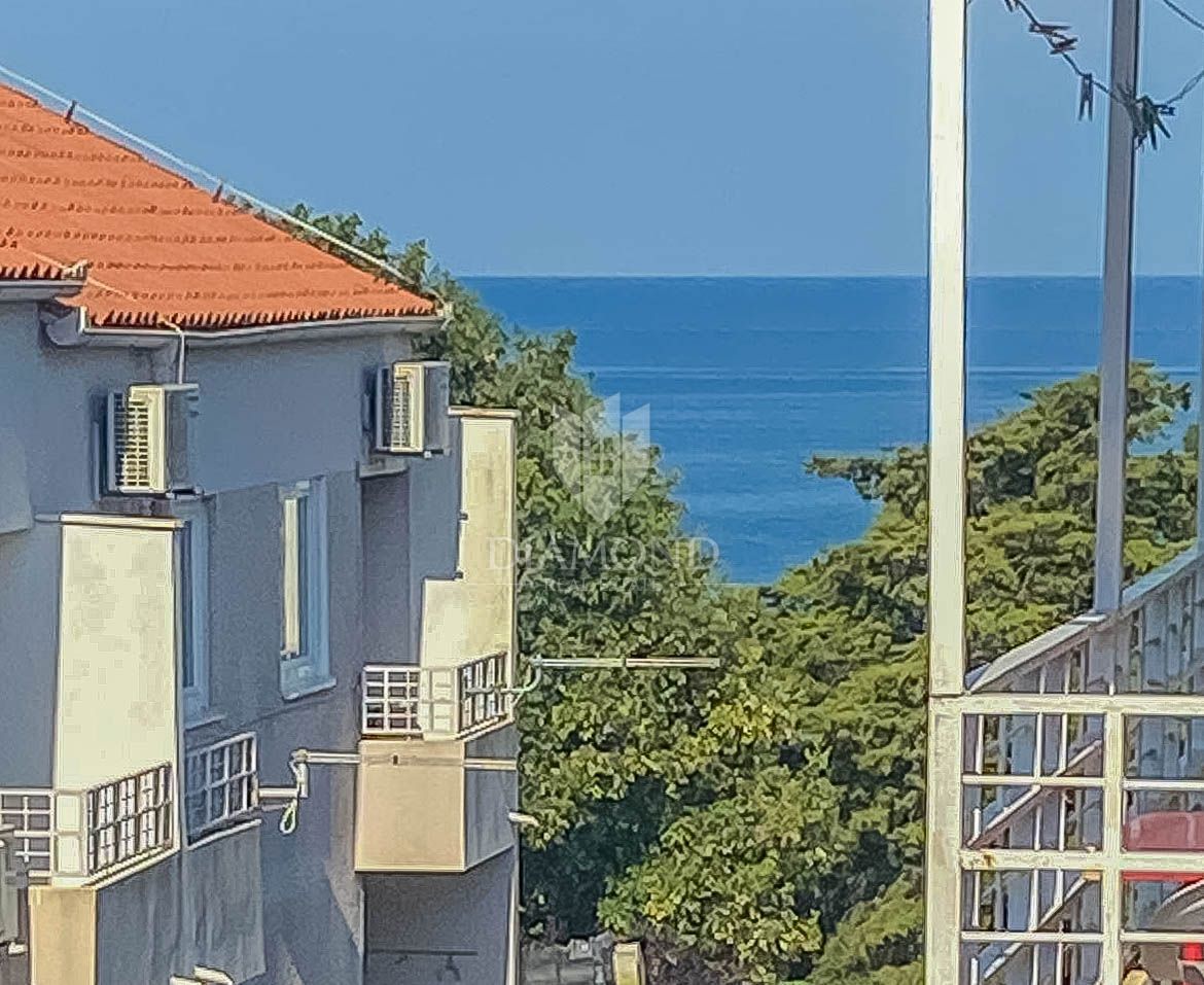 Cittanova, dintorni! Appartamento a soli 200 m dal mare!