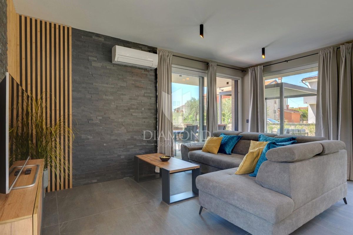 NUOVA VILLA DI LUSSO CON WELLNESS PRIVATO