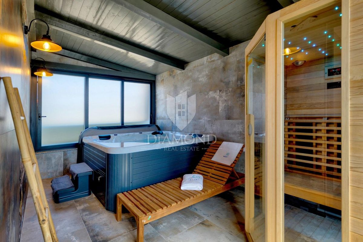 NUOVA VILLA DI LUSSO CON WELLNESS PRIVATO