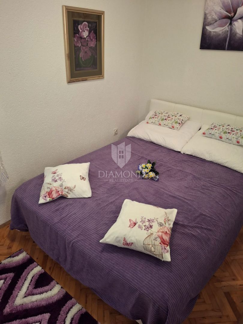 Casa con due appartamenti, vista panoramica sul mare