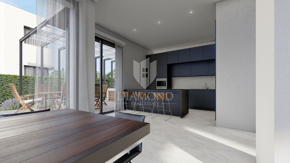 Lovrečica, dintorni! Moderna villa indipendente in costruzione!