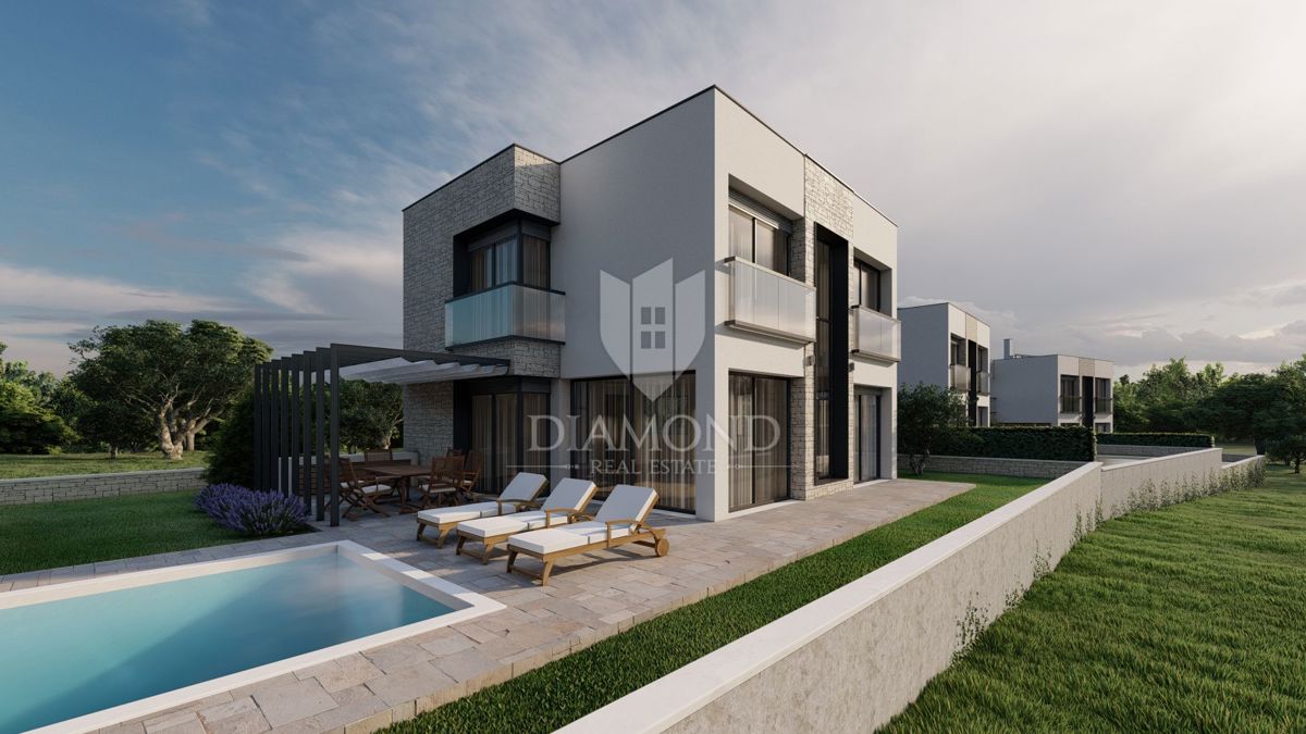 Lovrečica, dintorni! Moderna villa indipendente in costruzione!