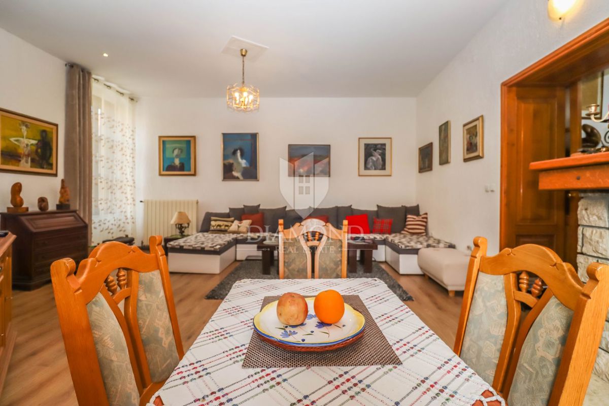 Pola - Spazioso appartamento nel centro città con terrazza! 