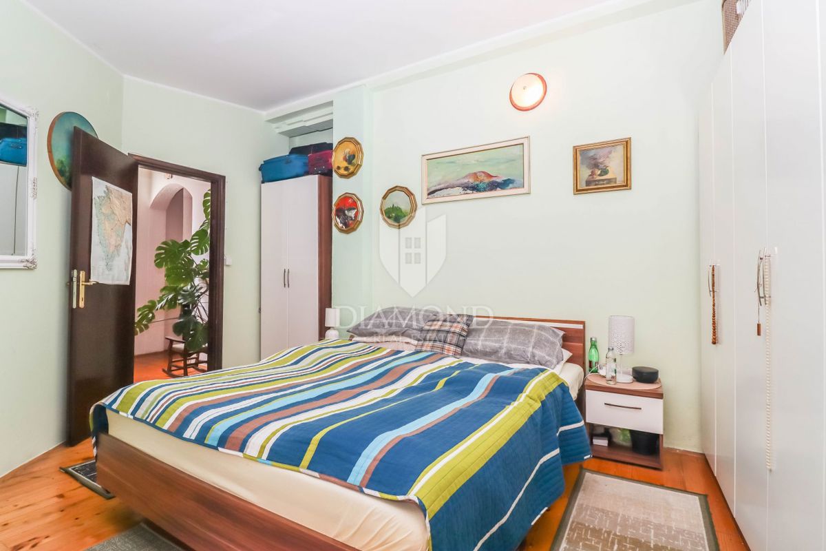 Pola - Spazioso appartamento nel centro città con terrazza! 