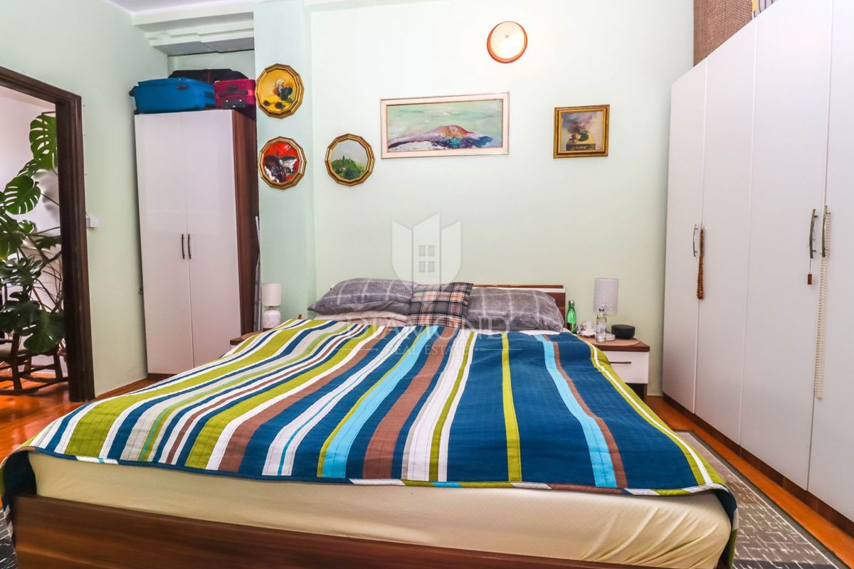 Pola - Spazioso appartamento nel centro città con terrazza! 