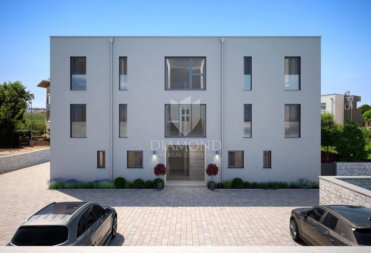 Umago, dintorni, nuovo appartamento di 78 m2 in un piccolo edificio ai margini del villaggio