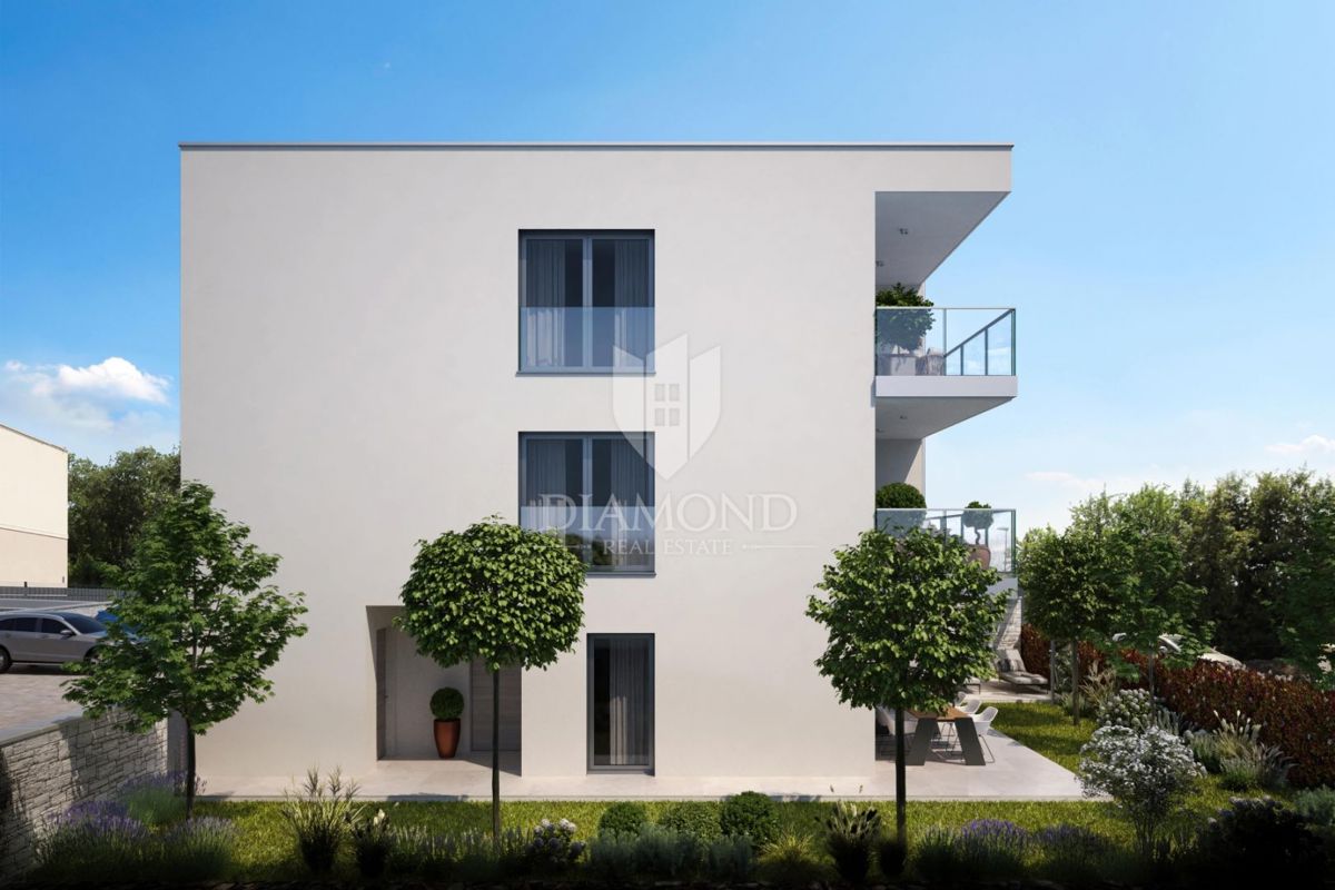 Umago, dintorni, nuovo appartamento di 78 m2 in un piccolo edificio ai margini del villaggio