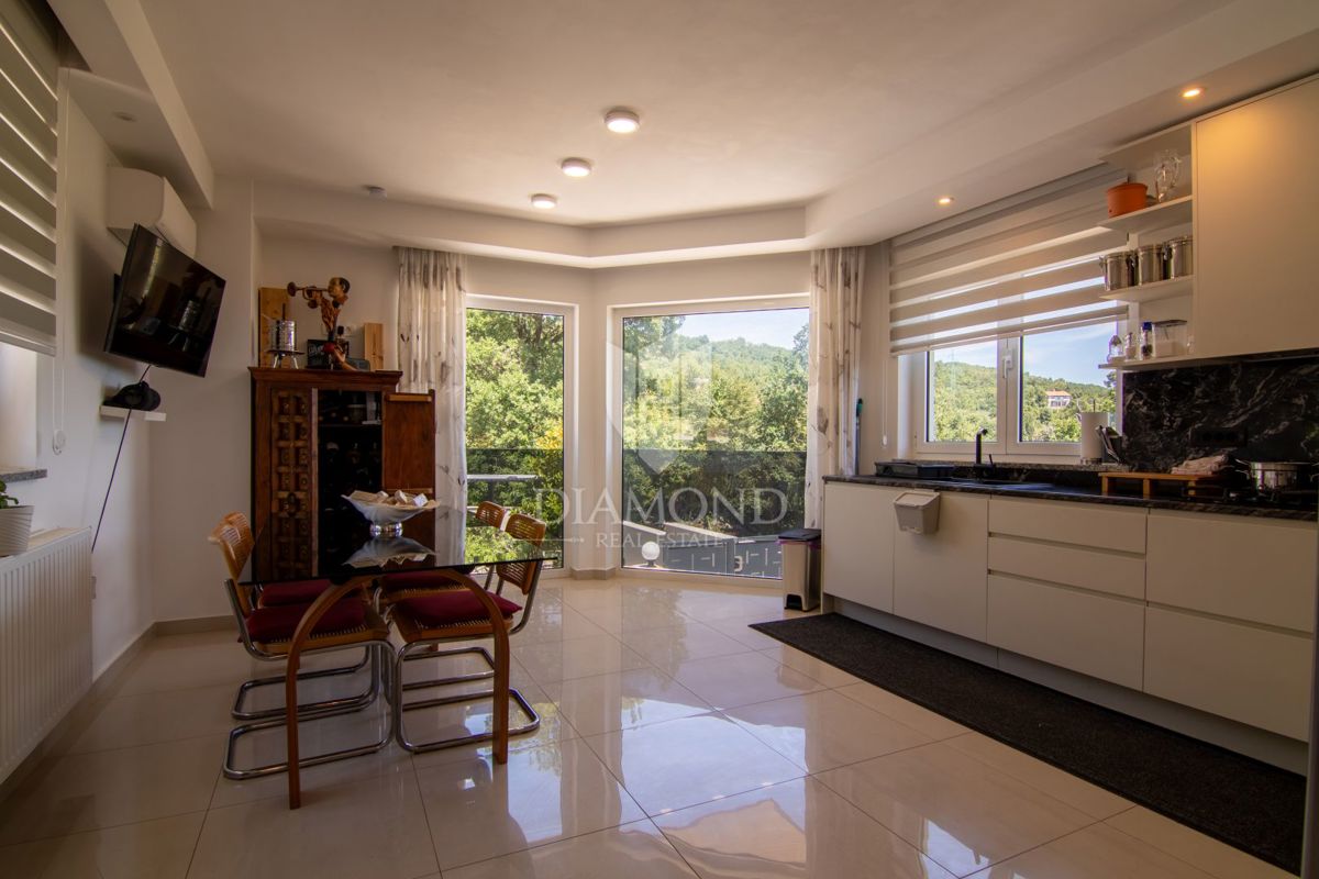 Abbazia, Ičići, Villa con 5 appartamenti, vista mare