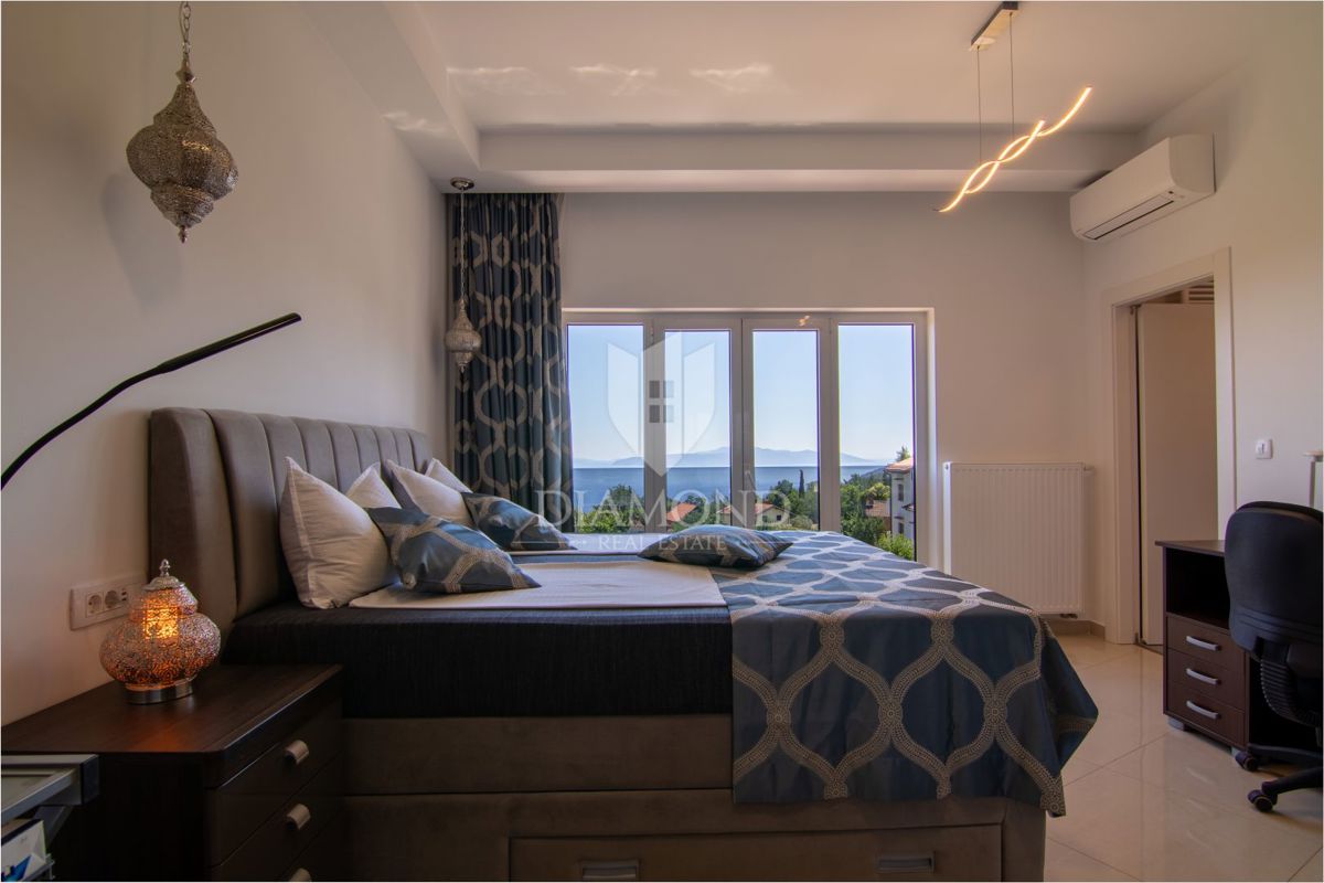 Abbazia, Ičići, Villa con 5 appartamenti, vista mare