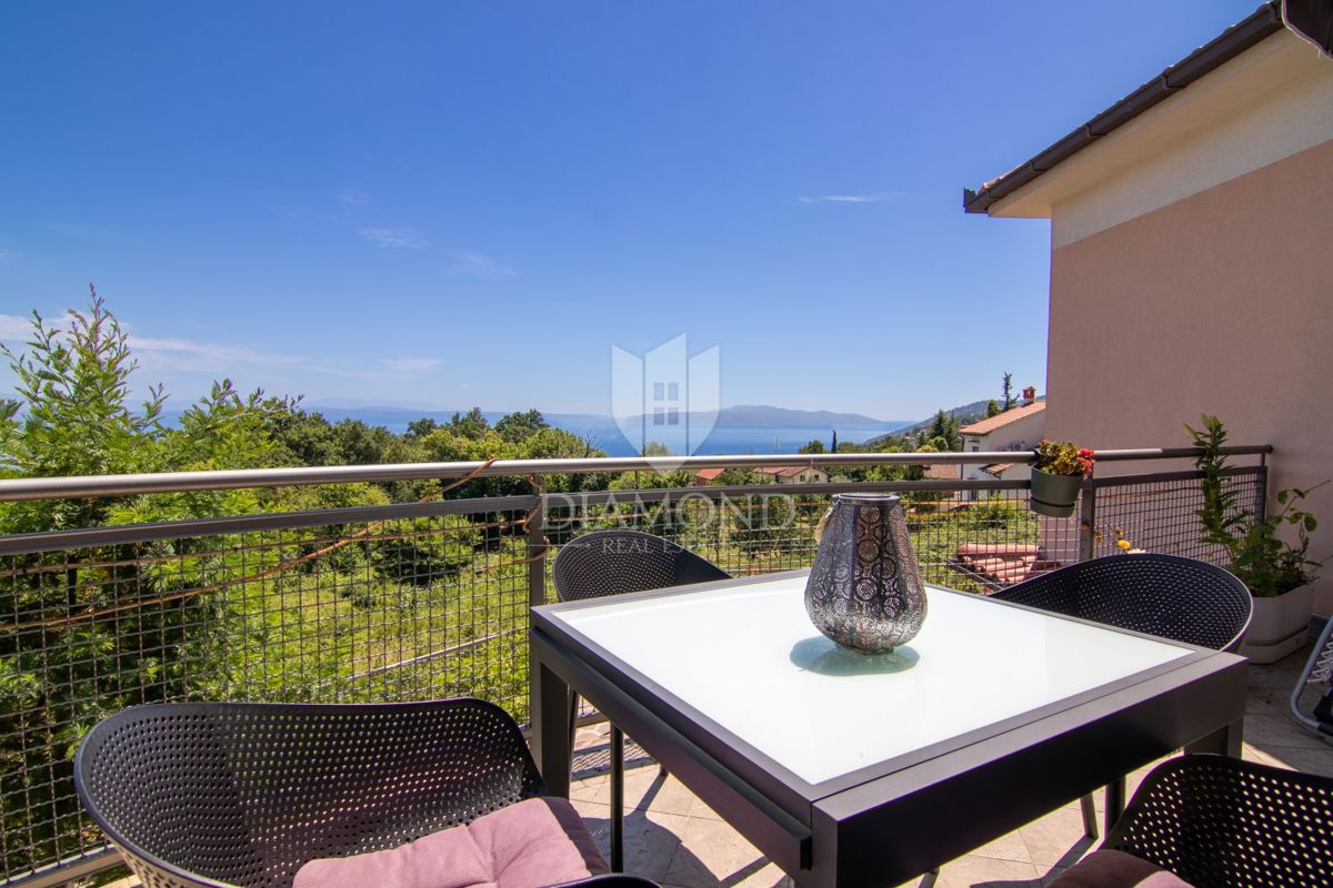 Abbazia, Ičići, Villa con 5 appartamenti, vista mare