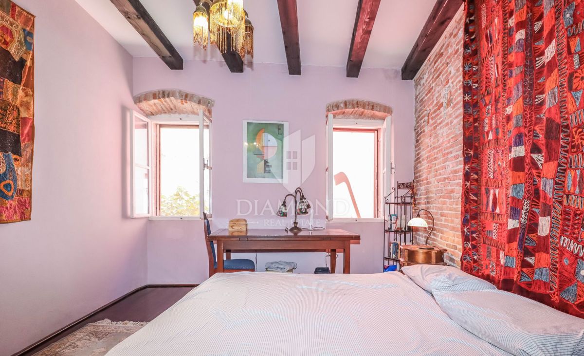 Rovigno, casa con cortile nel centro storico