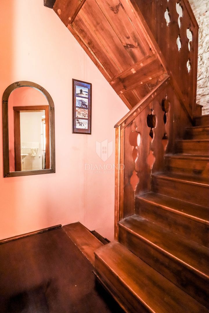 Rovigno, casa con cortile nel centro storico