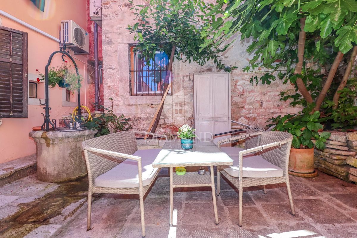 Rovigno, casa con cortile nel centro storico