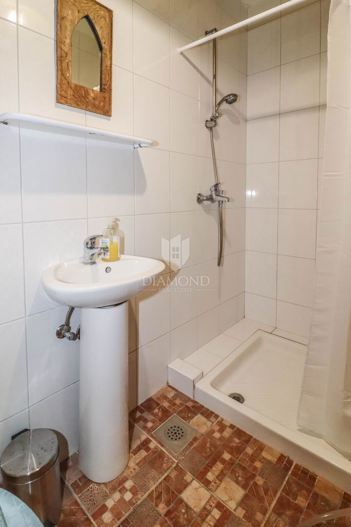 Rovigno, casa con cortile nel centro storico