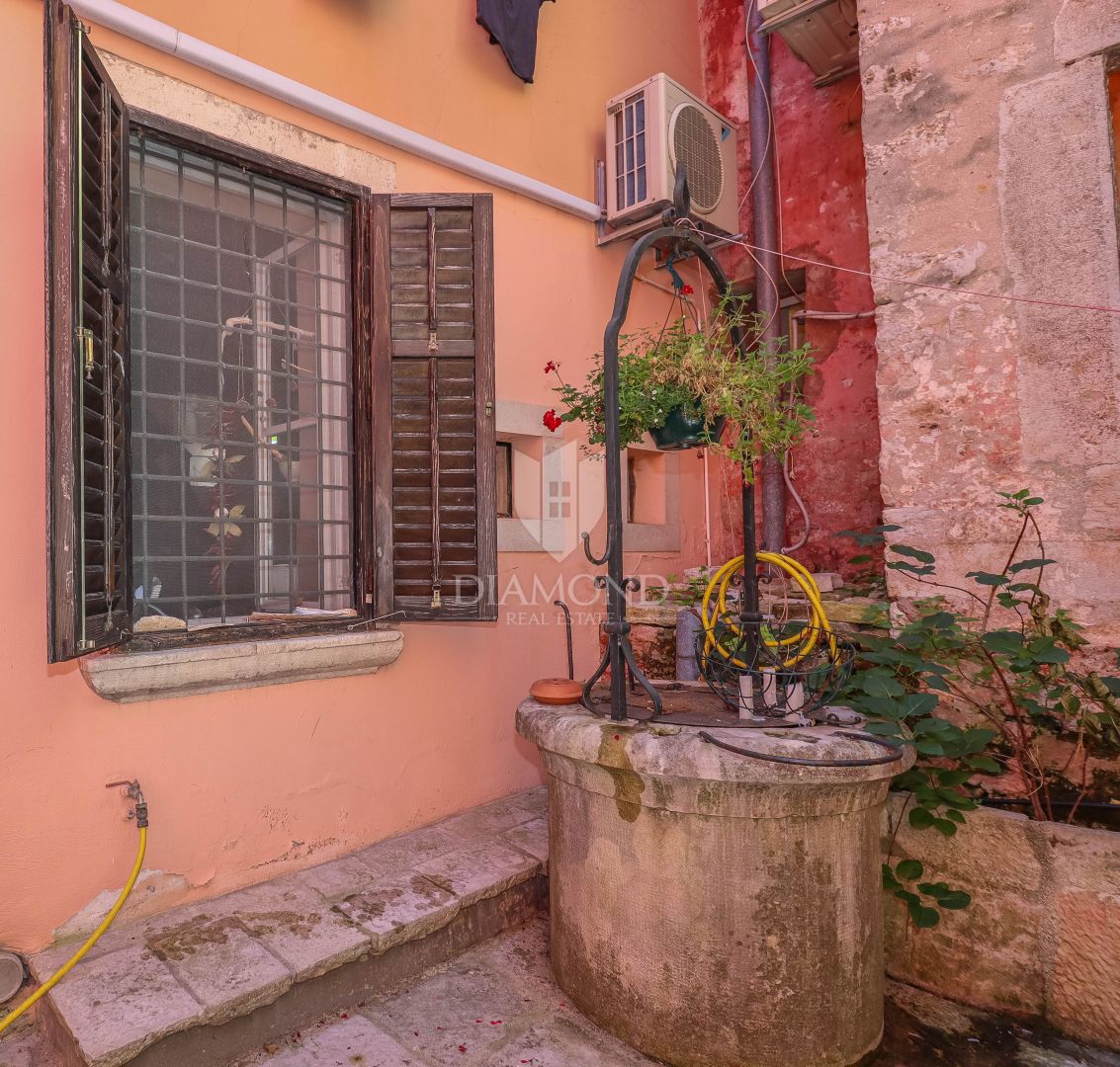 Rovigno, casa con cortile nel centro storico