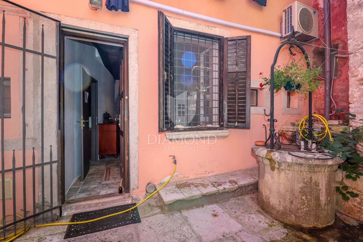 Rovigno, casa con cortile nel centro storico