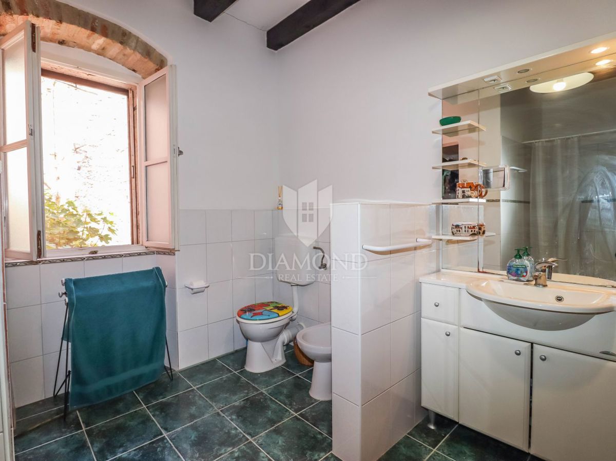 Rovigno, casa con cortile nel centro storico