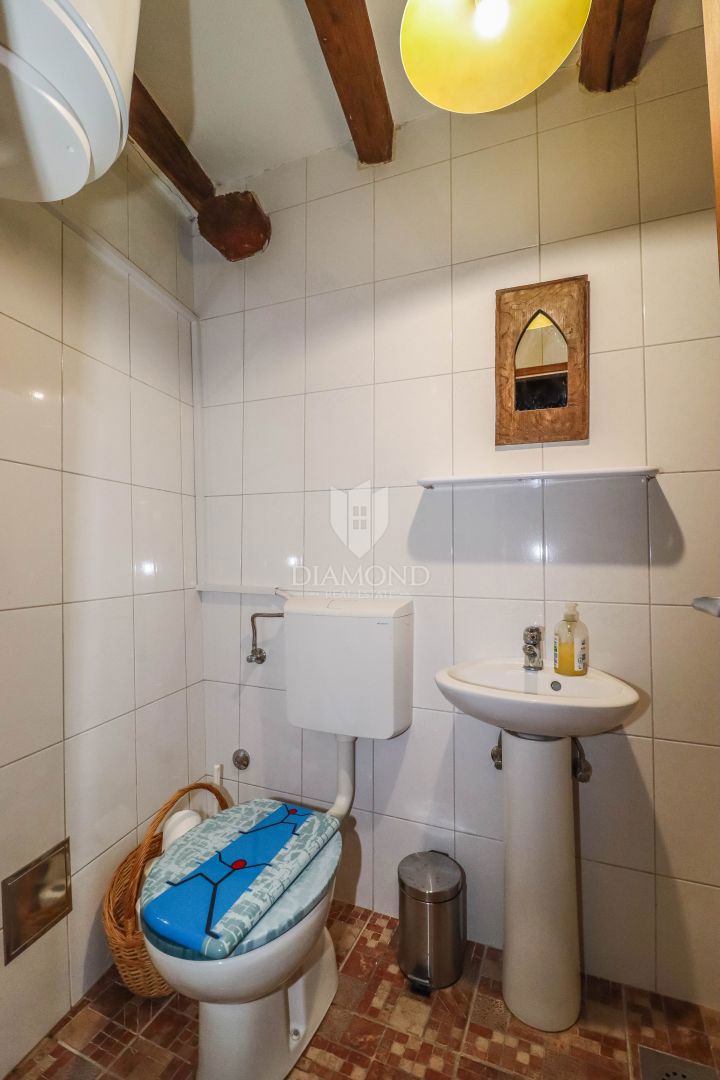 Rovigno, casa con cortile nel centro storico