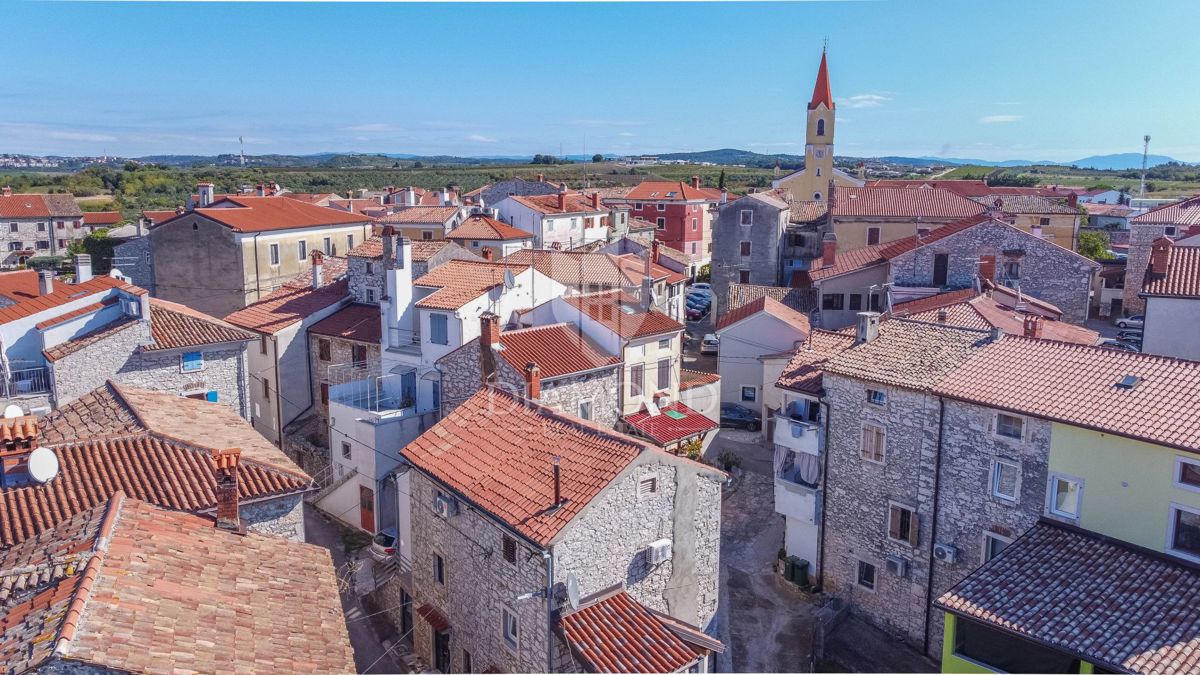 Istria, Verteneglio, casa da ristrutturare una via tranquilla!