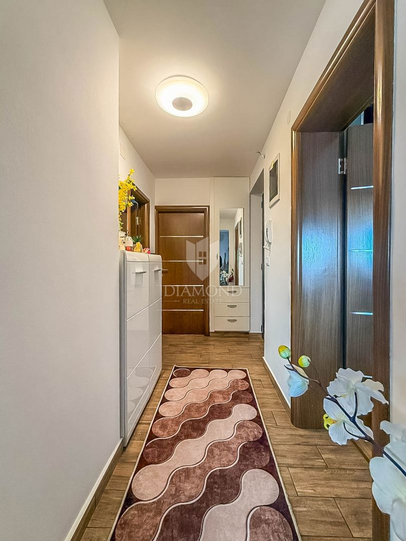 Umago, appartamento nel centro di Umago con 2 balconi!