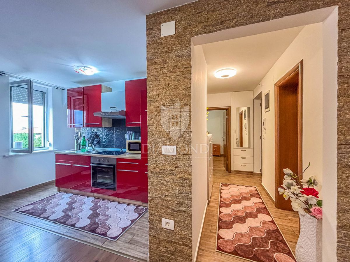 Umago, appartamento nel centro di Umago con 2 balconi!