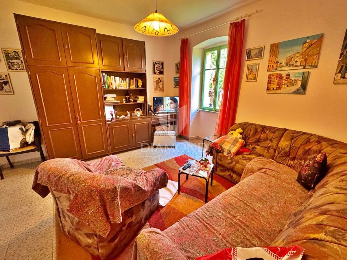 CASA VICINO AD ALBONA