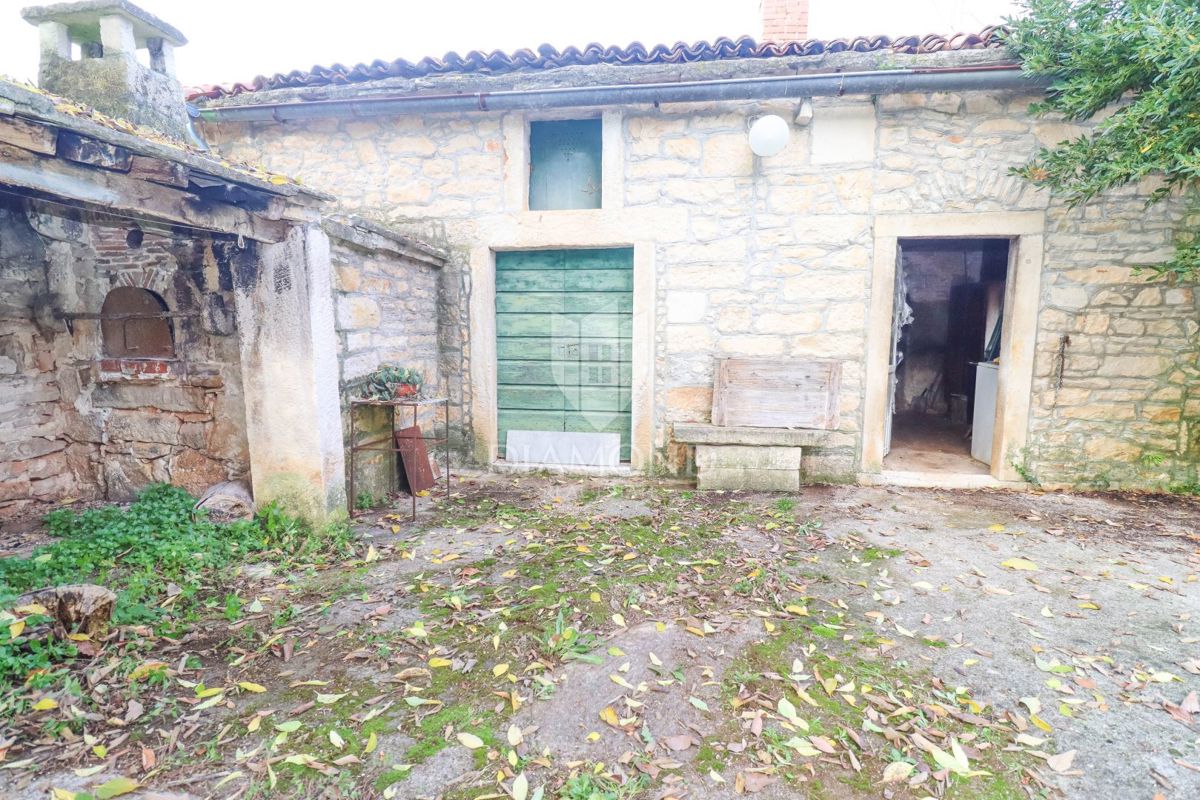 Tenuta istriana con più edifici vicino a splendide spiagge