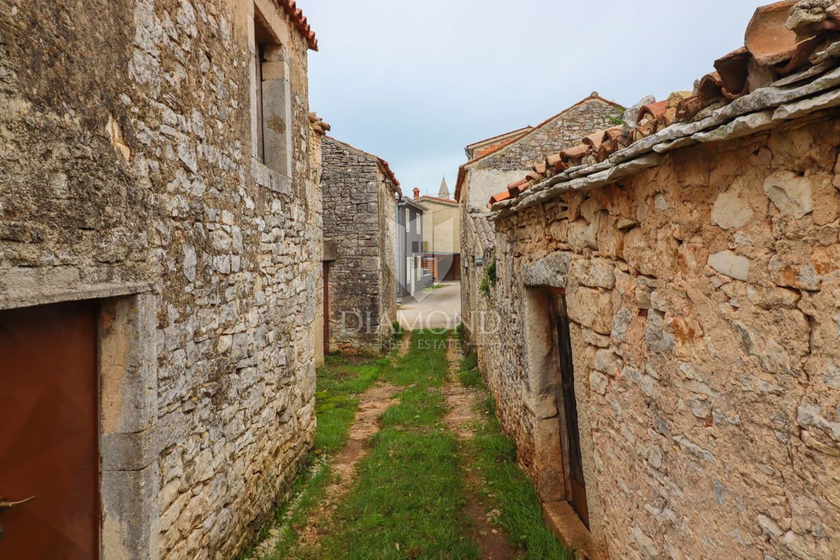 OPPORTUNITÀ UNICA, terreno edificabile nel centro di Vodnjan!