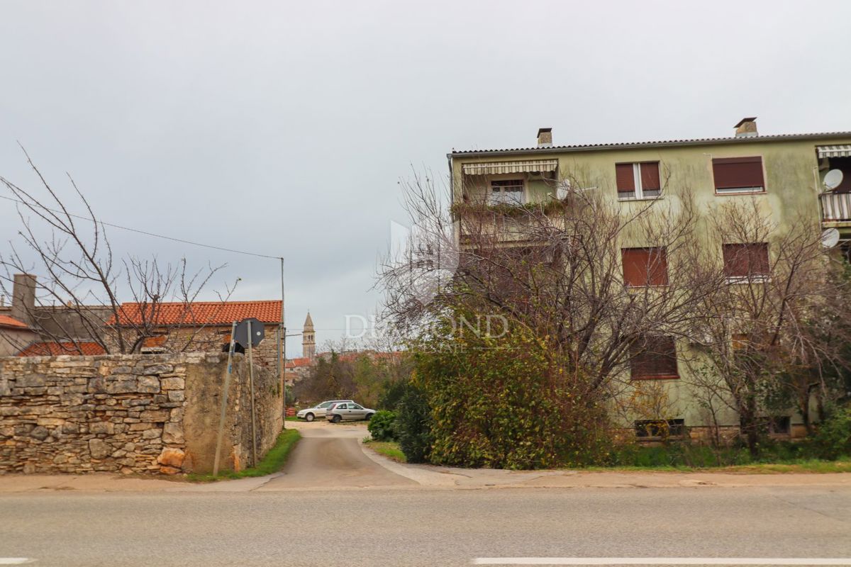 OPPORTUNITÀ UNICA, terreno edificabile nel centro di Vodnjan!