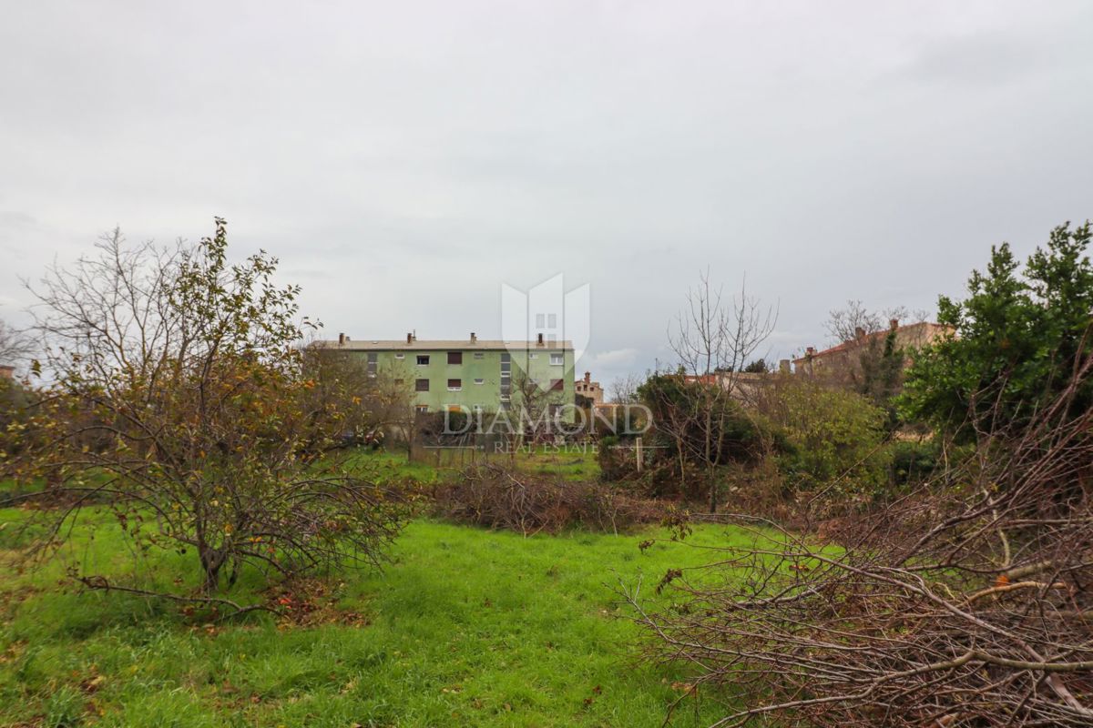 OPPORTUNITÀ UNICA, terreno edificabile nel centro di Vodnjan!