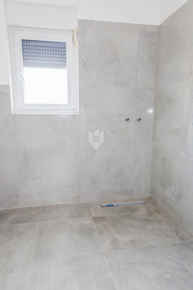 Fasana, dintorni, casa bifamiliare con vista mare