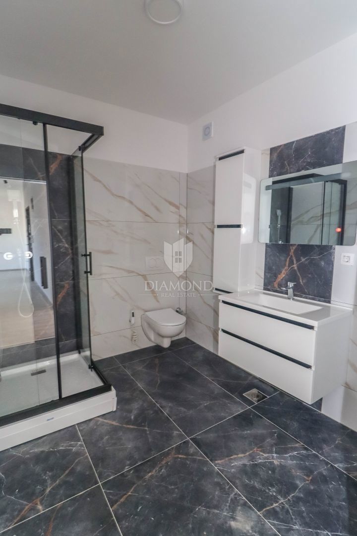 Grazioso appartamento con due camere da letto in un nuovo edificio - Medolino