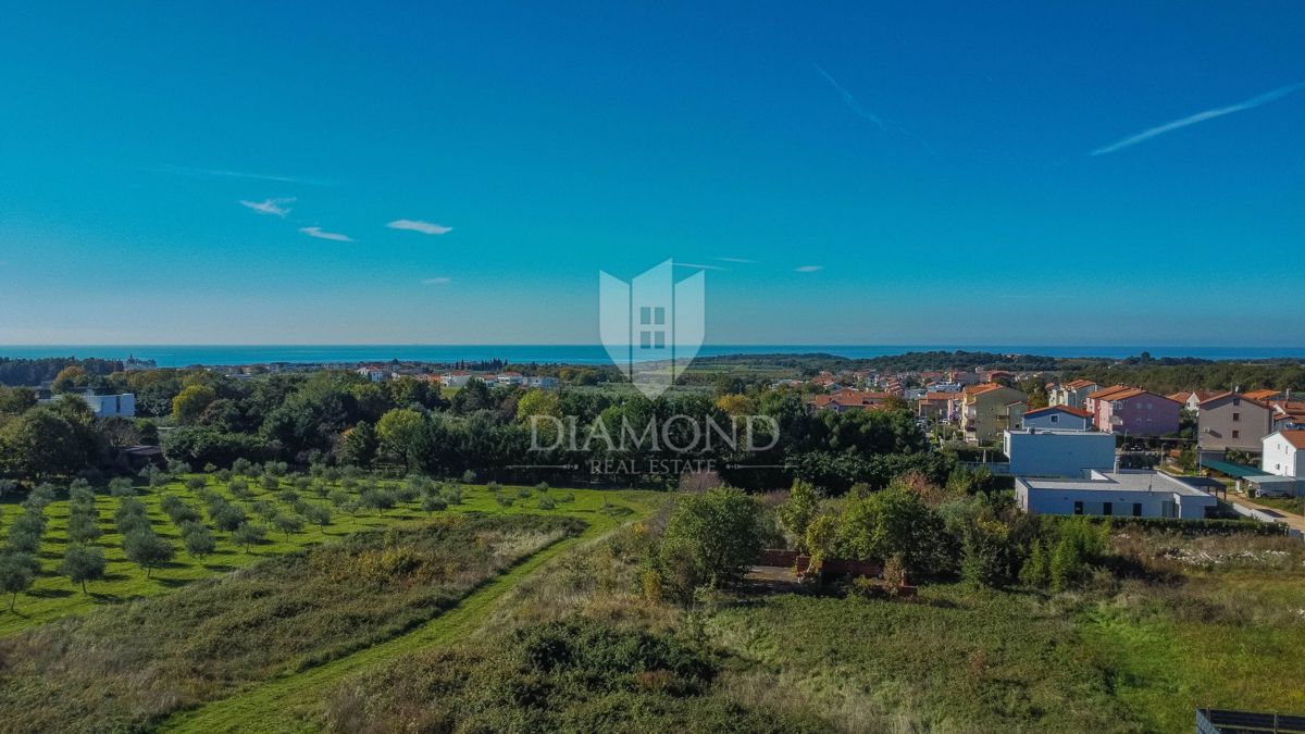 Cittanova, splendido terreno di 659 m2 in un tranquillo villaggio!