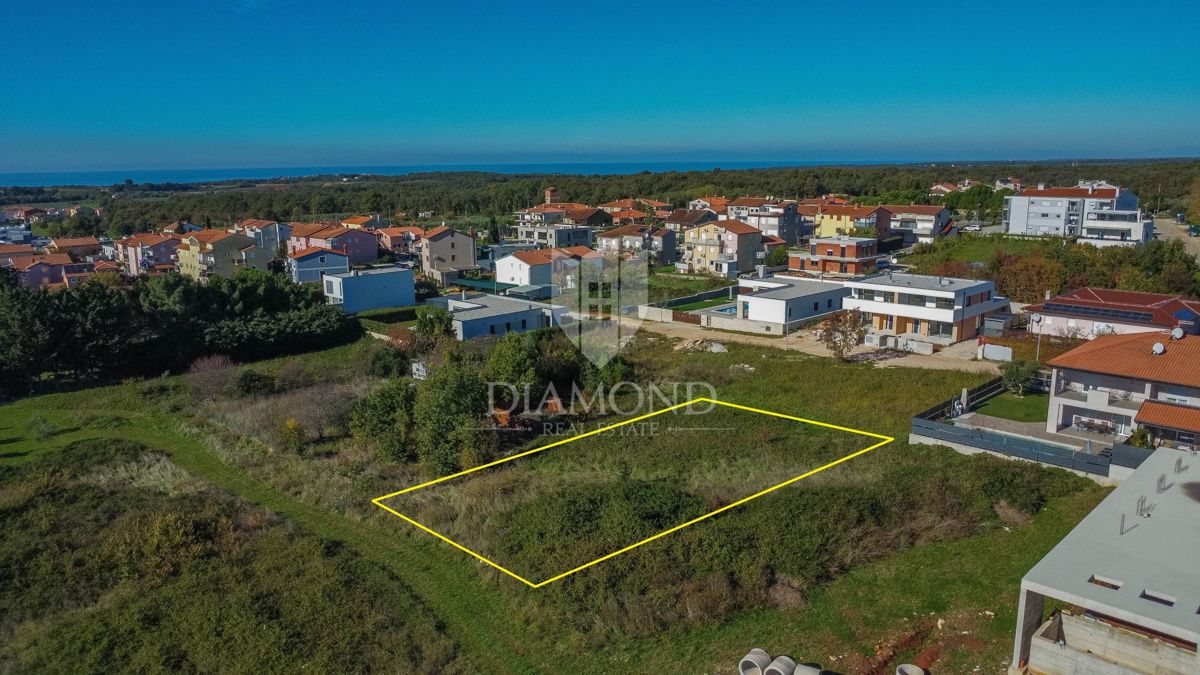 Cittanova, splendido terreno di 659 m2 in un tranquillo villaggio!