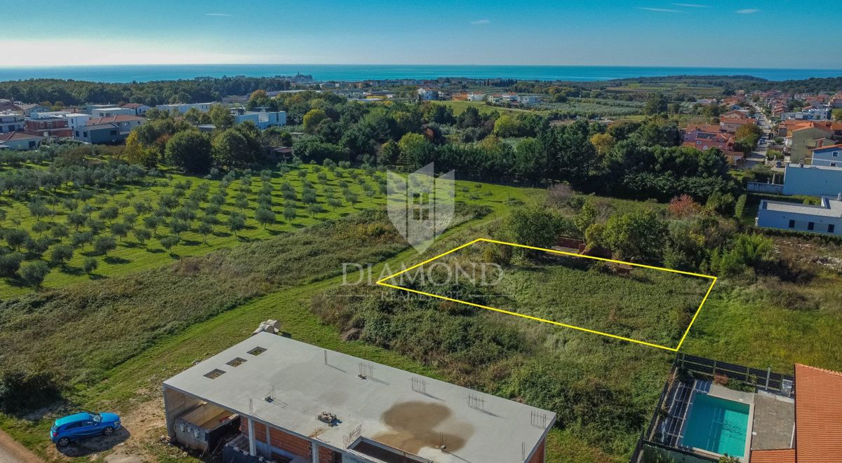 Cittanova, splendido terreno di 659 m2 in un tranquillo villaggio!