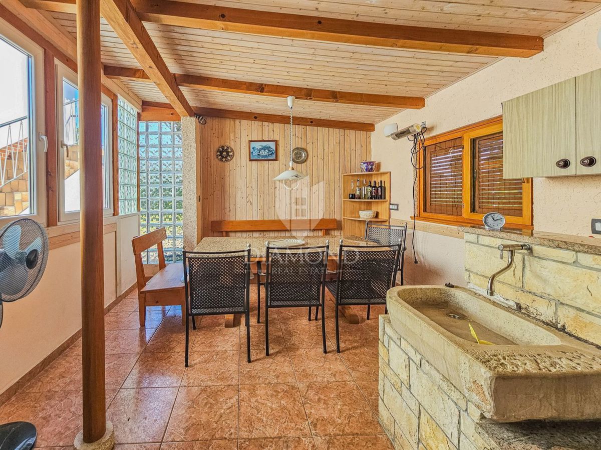 Occasione! Salvore, casa indipendente a 200 metri dal mare!