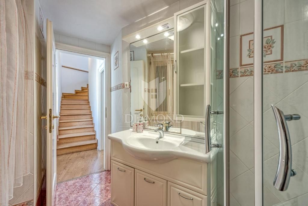 Rovigno! Bellissimo appartamento con vista mare!