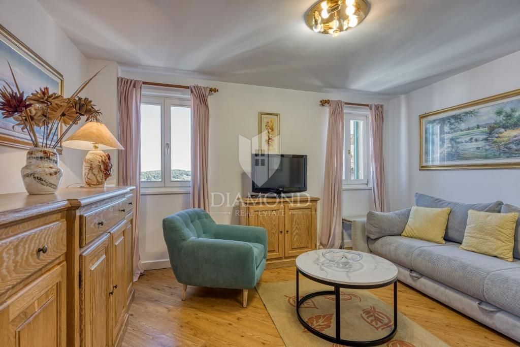 Rovigno! Bellissimo appartamento con vista mare!