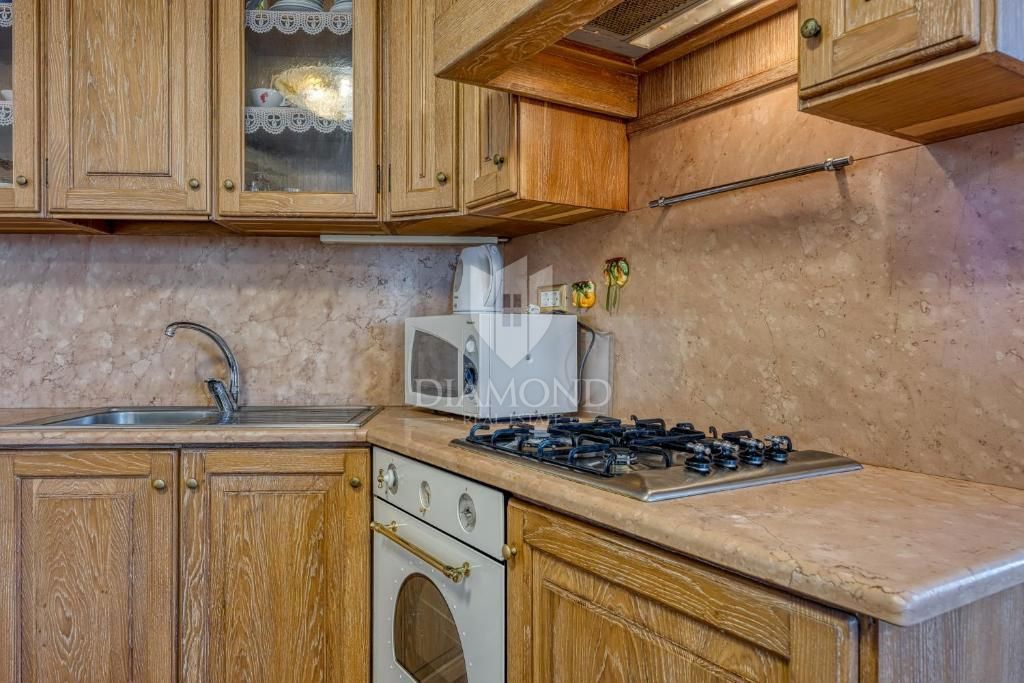 Rovigno! Bellissimo appartamento con vista mare!