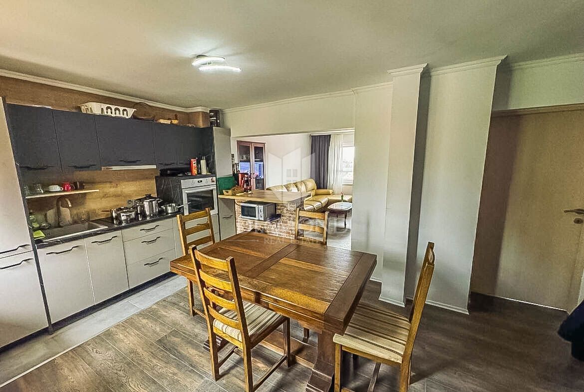 Appartamento Remete, Maksimir, 76m2