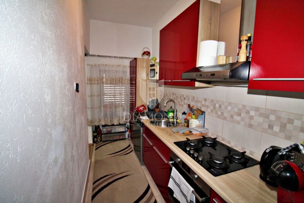 CASA DI FAMIGLIA, ALBONA, DINTORNI