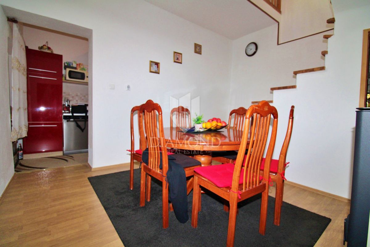 CASA DI FAMIGLIA, ALBONA, DINTORNI