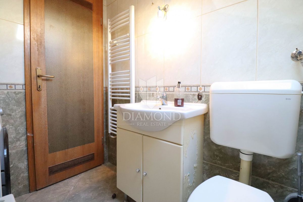 Zagabria, Trešnjevka! Appartamento con tre camere da letto e balcone!