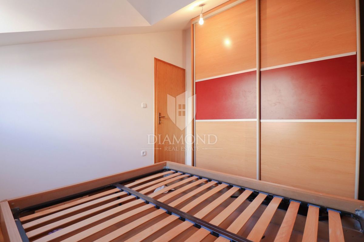 Zagabria, Trešnjevka! Appartamento con tre camere da letto e balcone!