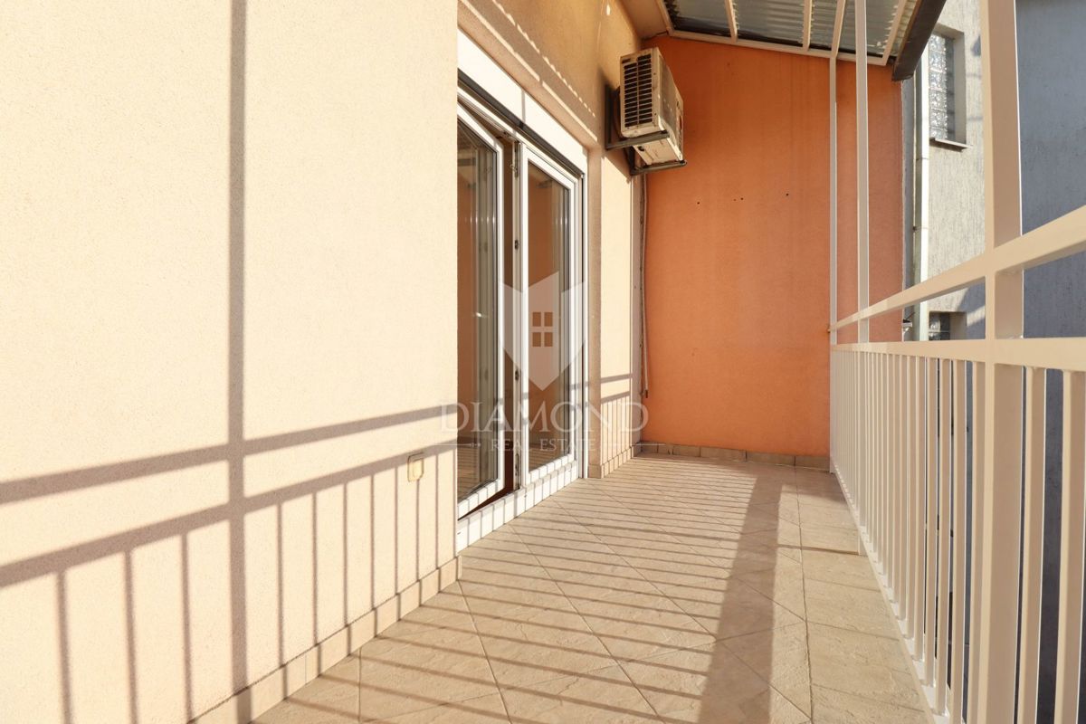 Zagabria, Trešnjevka! Appartamento con tre camere da letto e balcone!