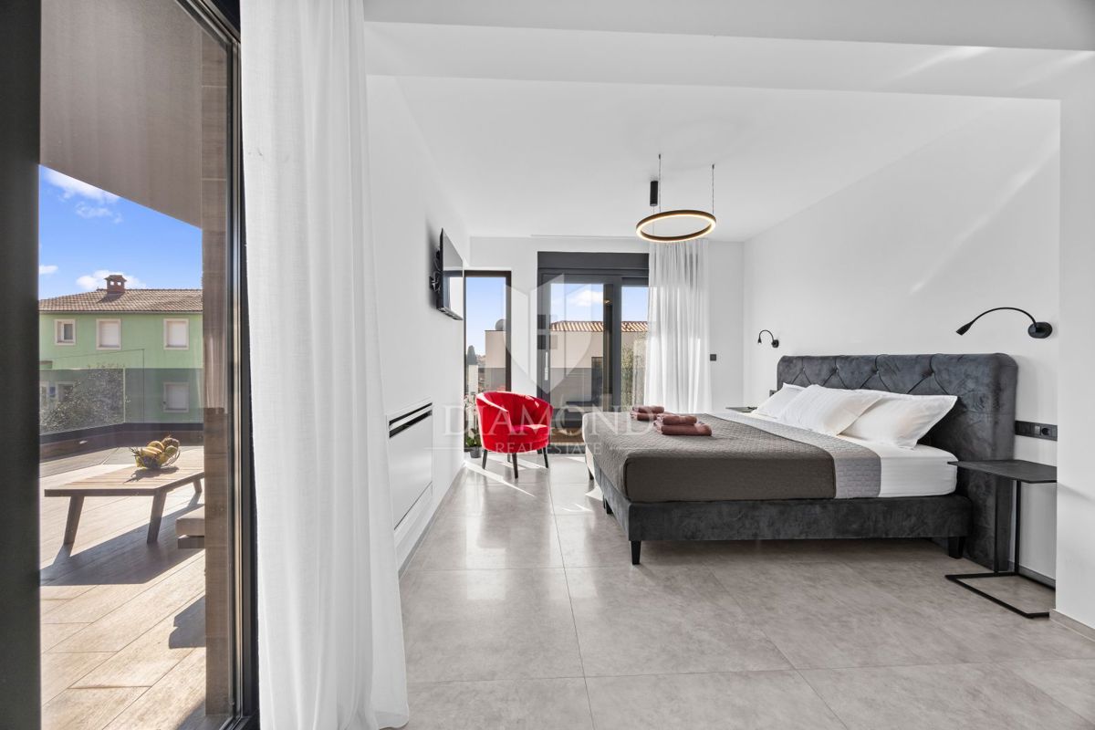 Fasana - villa di lusso con piscina interna, a 300 m dal mare!