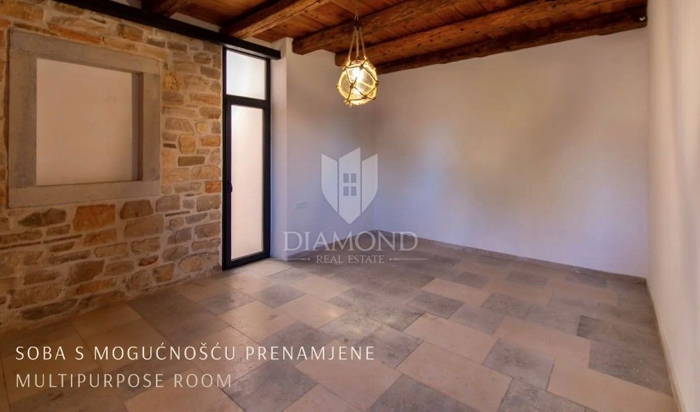 Rarità sul mercato: villa di lusso con area wellness privata e piscina vicino a Vrsar – chiavi in mano